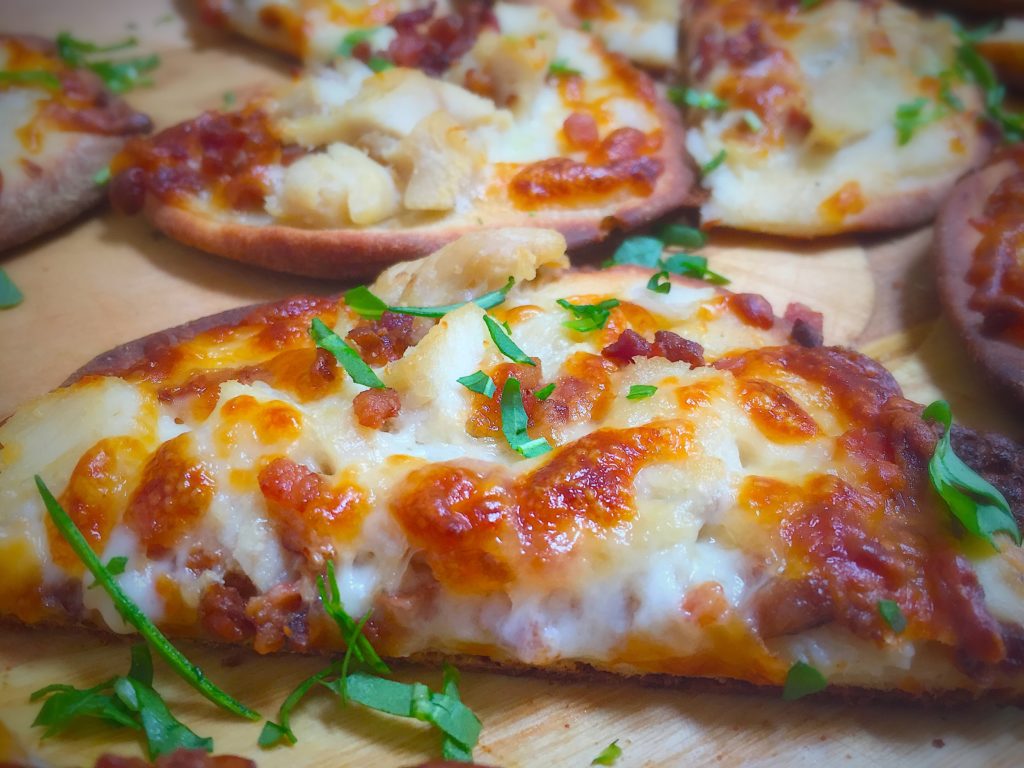 Chicken Carbonara Flatbread Pizzas | Recipe For A Party
